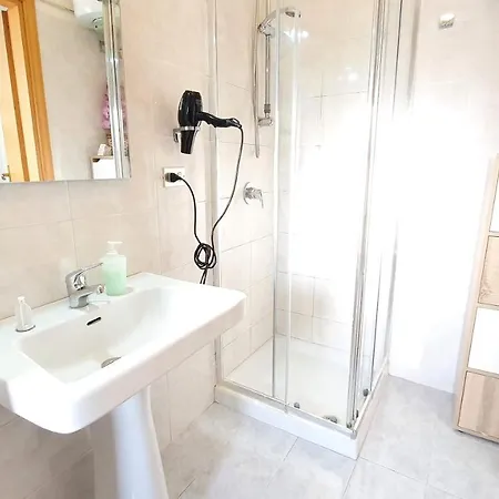 Apartament Doctor House - Policlinico